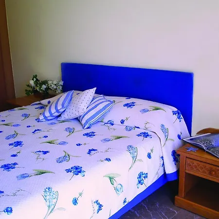 Florakis Guest house