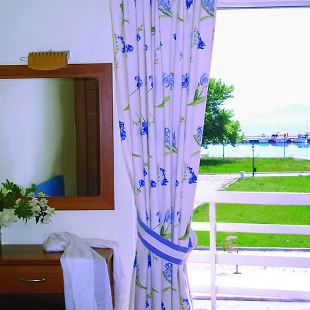 Konukevi Florakis 4*