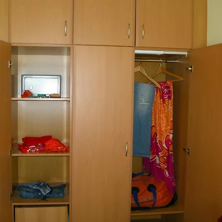 Guest house Florakis