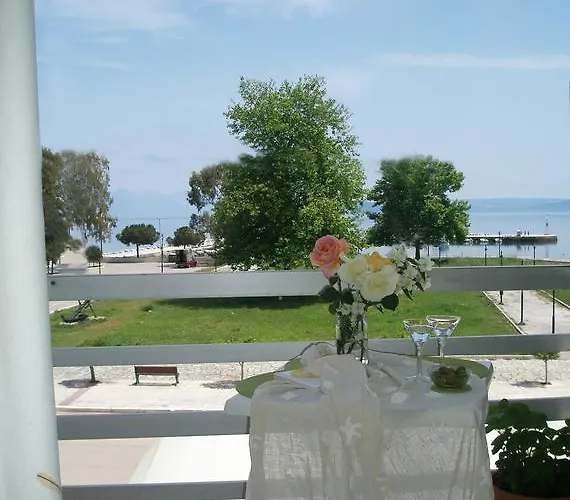 Guest house Florakis Livanatai