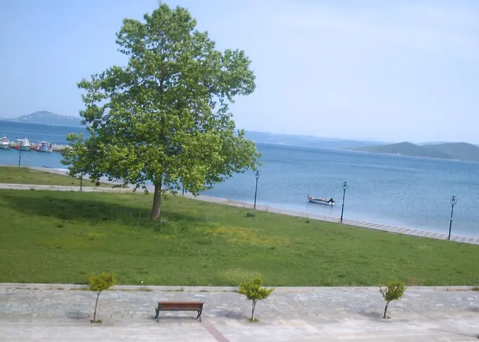 Guest house Florakis